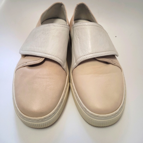 Zcd Montreal Leather velcro slip on sneakers size 7.5us 38 eu - Picture 3 of 13